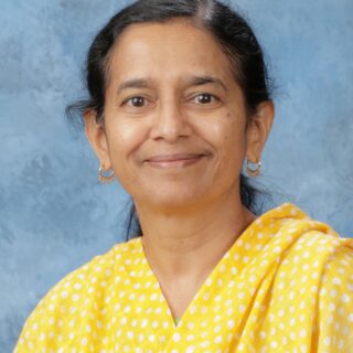 Head shot of Ujjwala Gadgil