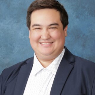 Head shot of Eric Thompson